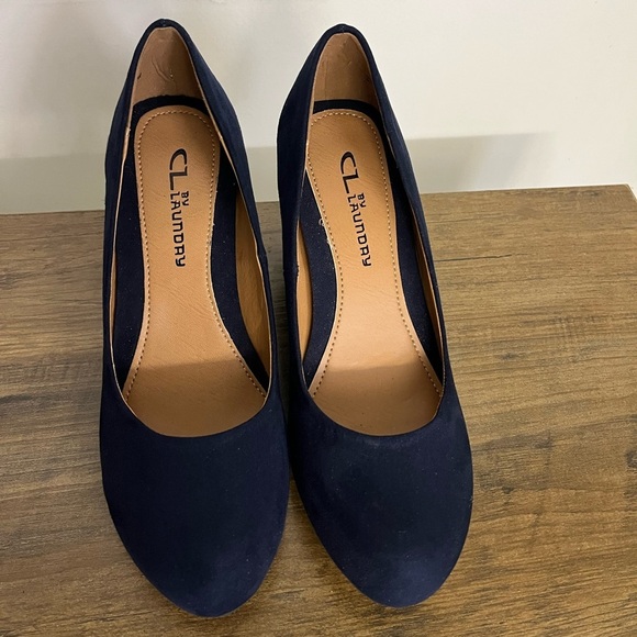 Chinese Laundry Nima Wedge Pump Elegant Navy Excellent Condition Women’s Sz 6.5 - Picture 5 of 10